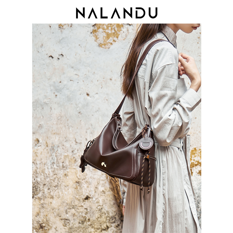 纳兰杜托特包女大容量通勤包包轻奢玄月拉链牛皮女包百搭斜挎女包