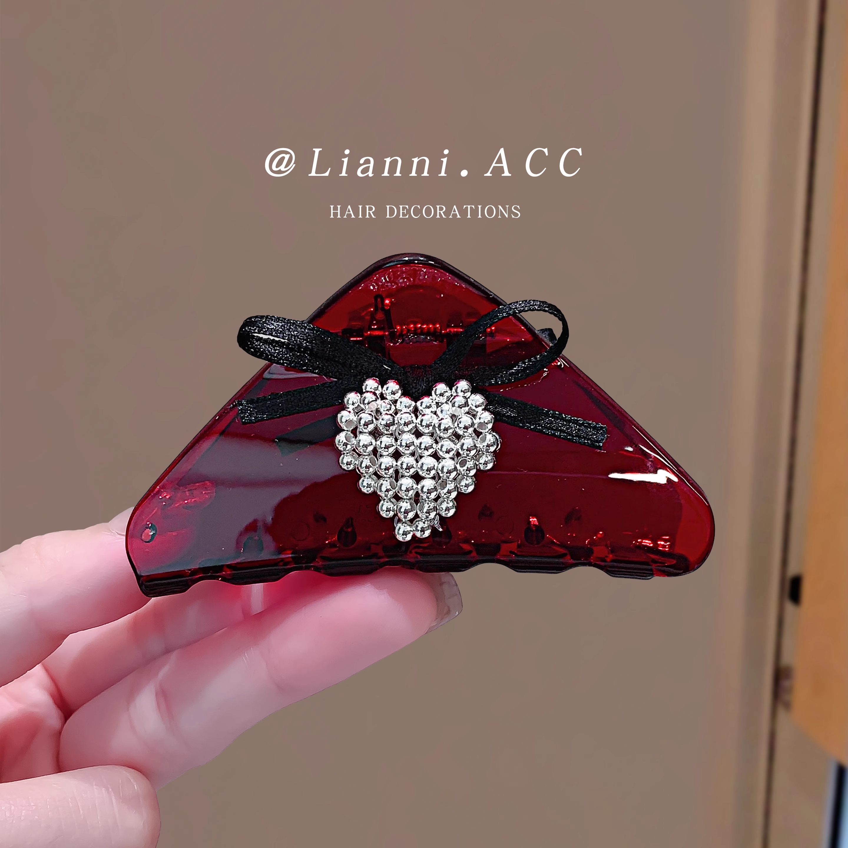 夏日酒红色甜酷三角小抓夹后脑勺盘发发抓蝴蝶结爱心鲨鱼夹子发饰