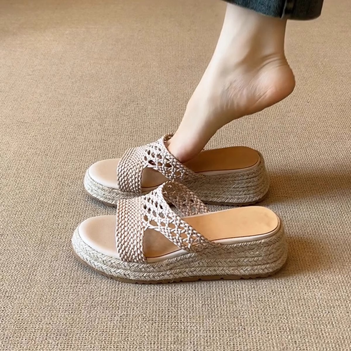 羊皮版~厚底草编软底一字凉拖鞋女复古编织圆头真皮舒适通勤凉鞋