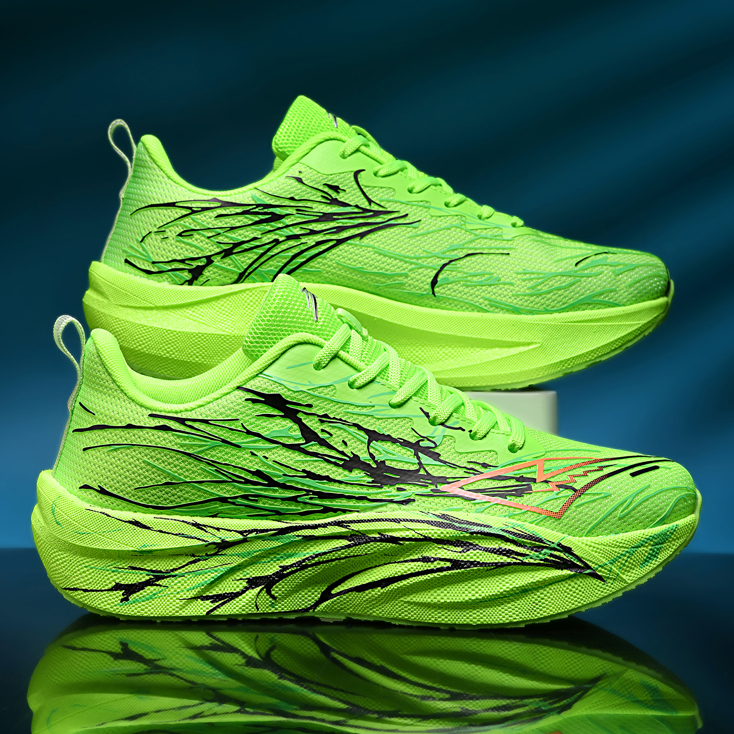 8PRO秋款全掌碳板竞速跑鞋超轻减震夜光儿童青少年跑步学生运动鞋