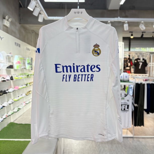 麒天小胜:阿迪达斯REAL EU PRO皇马球员版半拉链长袖训练服JP4020
