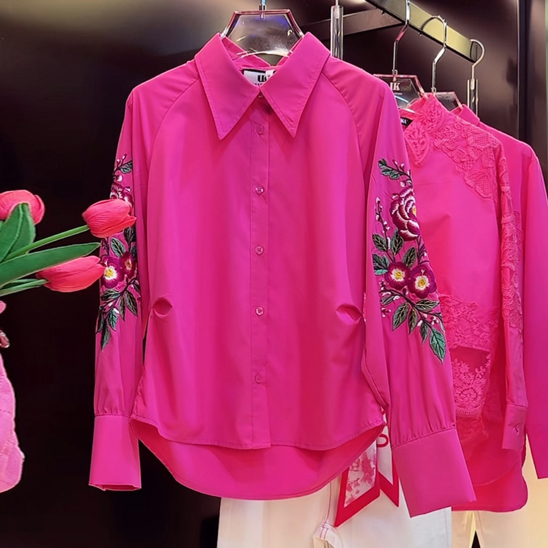 2025秋季新款女玫红色长袖衬衫洋气减龄休闲显瘦高级感刺绣上衣