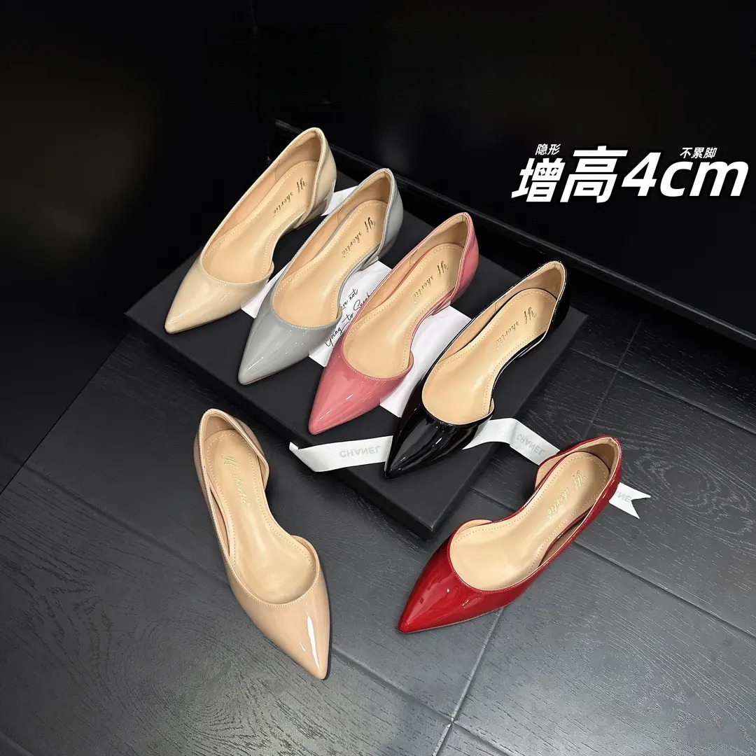 羊皮版～小个子增高4cm法式侧空尖头平底鞋女2025新款裸色浅口单鞋