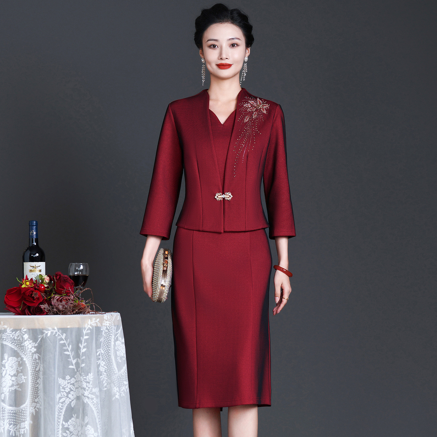 妈妈假两件连衣裙喜婆婆婚宴礼服2025秋季结婚女装高贵时尚红色