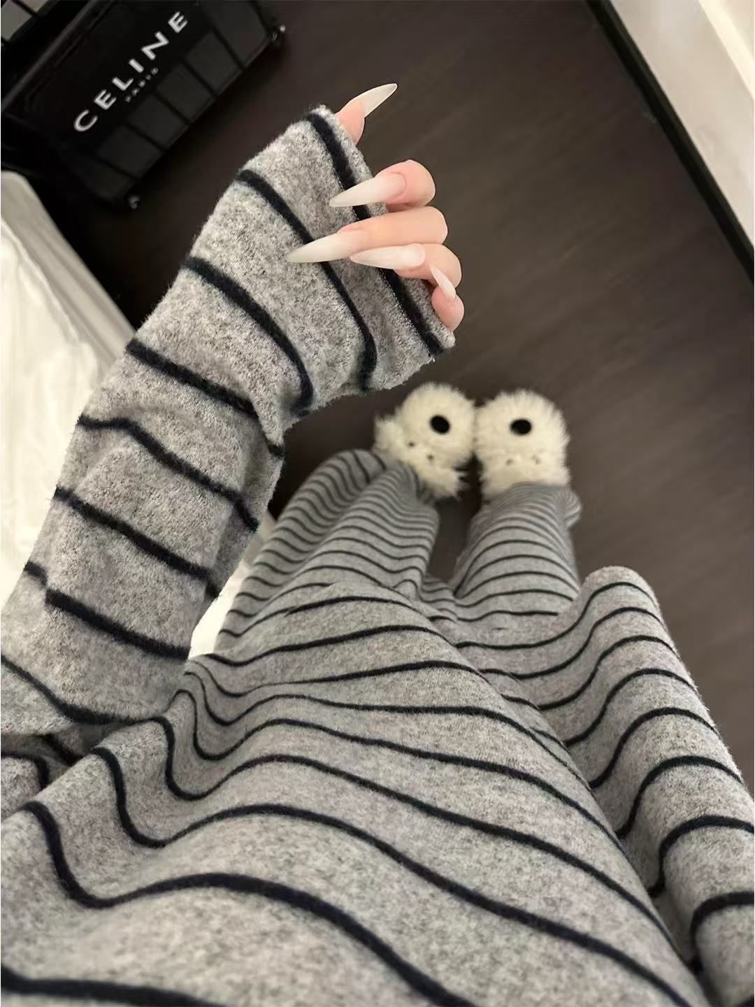 韩系简约灰色条纹德绒睡衣女秋冬季新款保暖宽松可外穿家居服套装