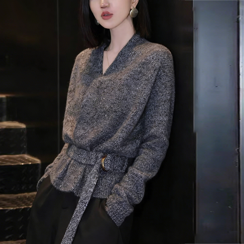 慵懒风V领毛衣女士秋冬新款时尚洋气减龄系带收腰显瘦针织衫上衣