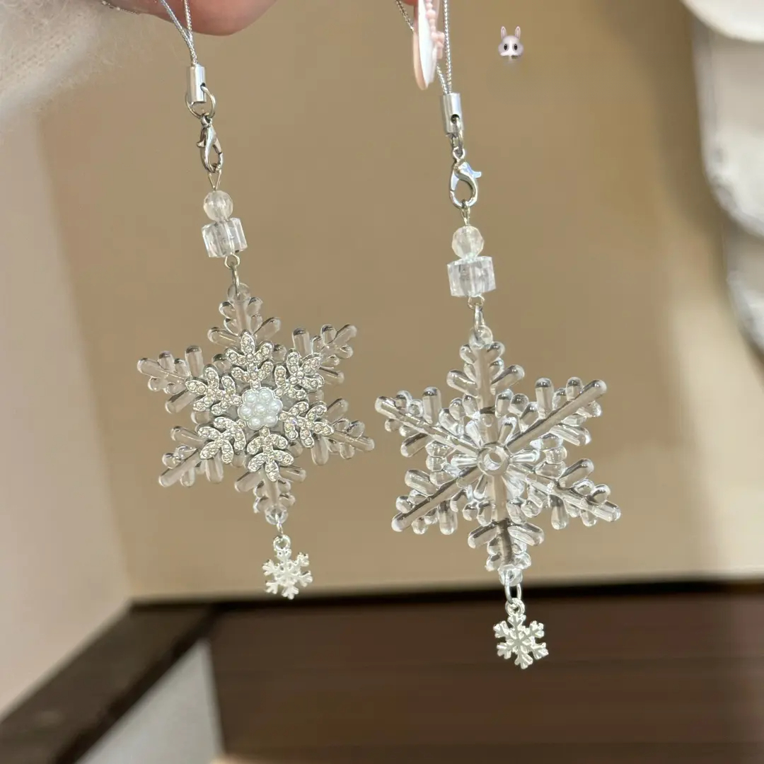 冬日一片冰透雪花钥匙扣亚克力挂件链挂饰送闺蜜礼物背包包挂件