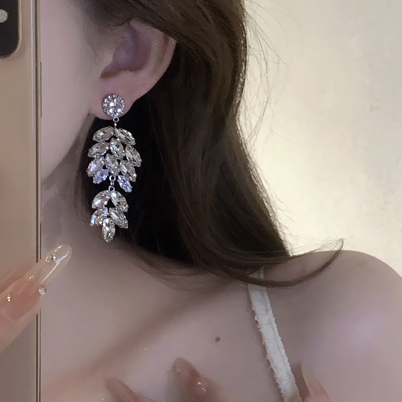 925银耳饰 银针超闪镶钻花朵麦穗耳钉复古小众轻奢耳环时尚高级感