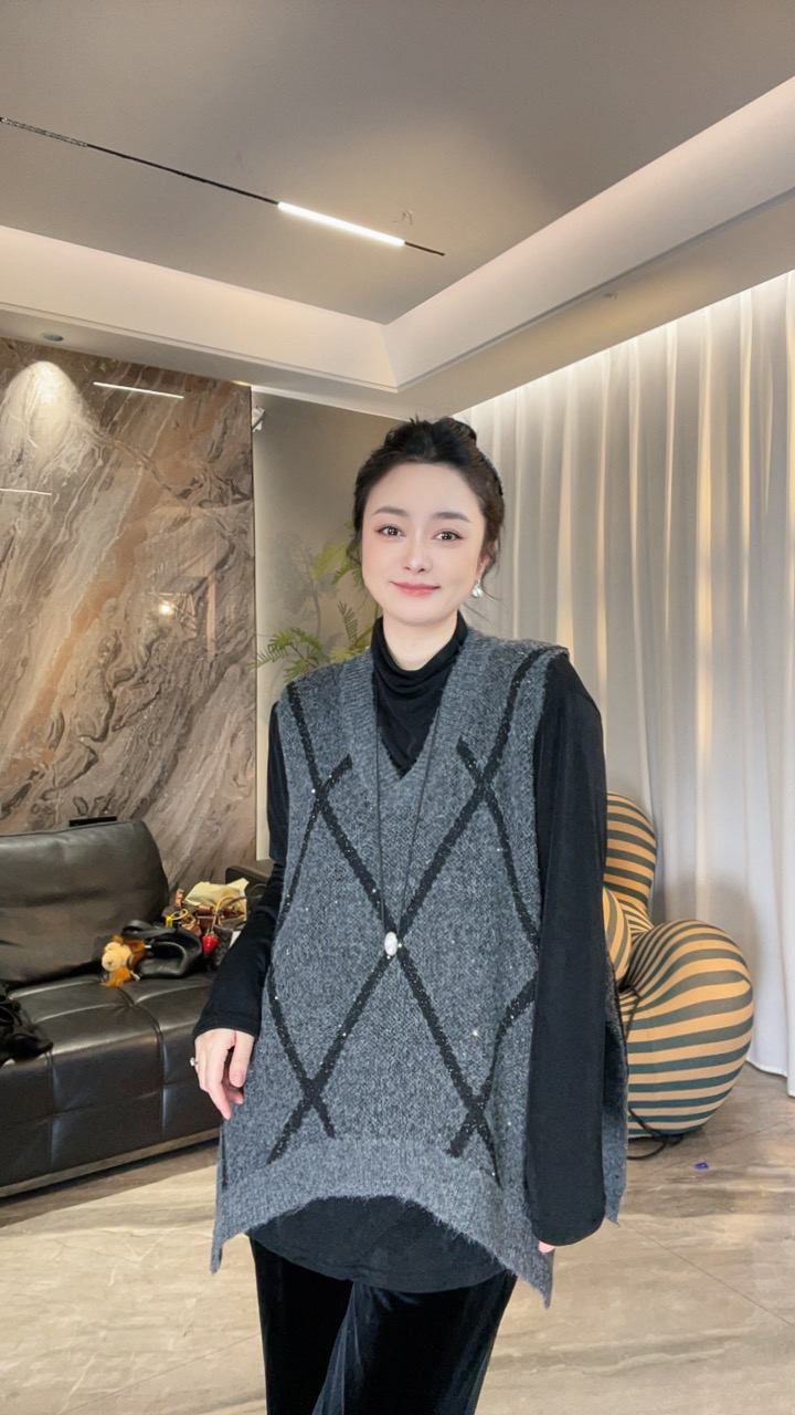 【冲姐】秋冬新款设计感不规则纯色细闪无袖百搭叠穿针织马甲2608