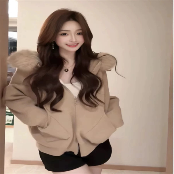 毛领连帽针织开衫外套毛衣女今年秋冬新款温柔减龄加厚外穿上衣潮