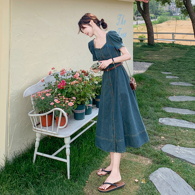 法式复古方领显瘦牛仔连衣裙女夏2025新款高级感气质优雅收腰长裙