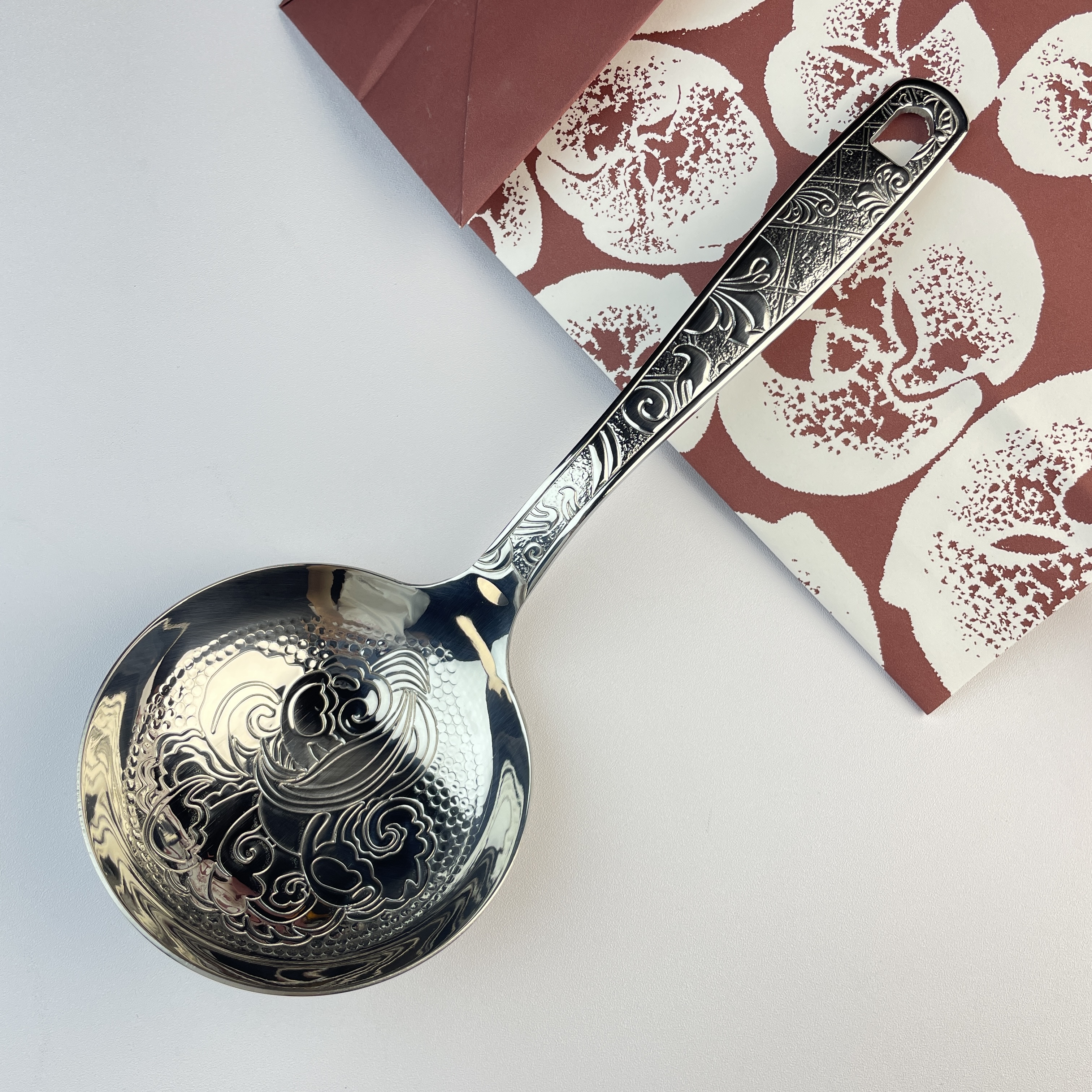 18/10加深加厚不锈钢汤勺玫瑰花大号压纹圆勺大勺菜勺