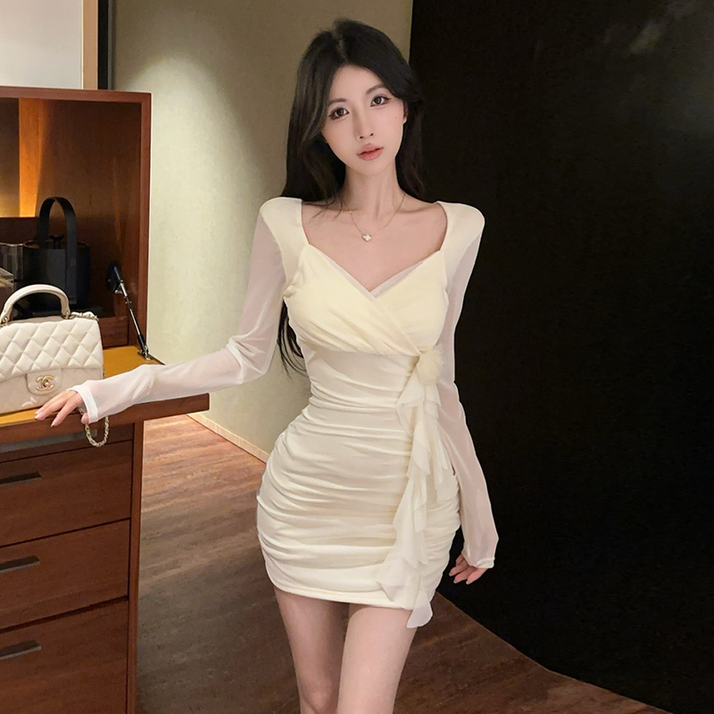 名媛长袖性感包臀连衣裙秋季法式小众辣妹气质紧身显瘦夜场工作服