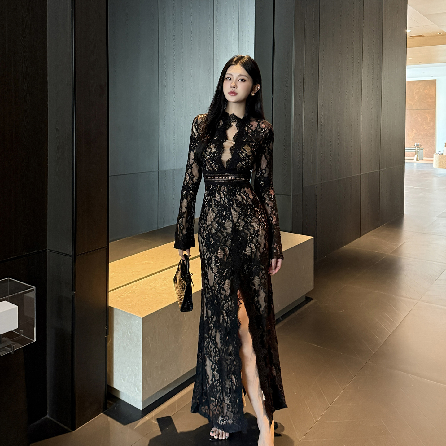 法式复古轻熟风御姐蕾丝连衣裙女轻奢晚礼服显瘦长袖长裙秋季新款