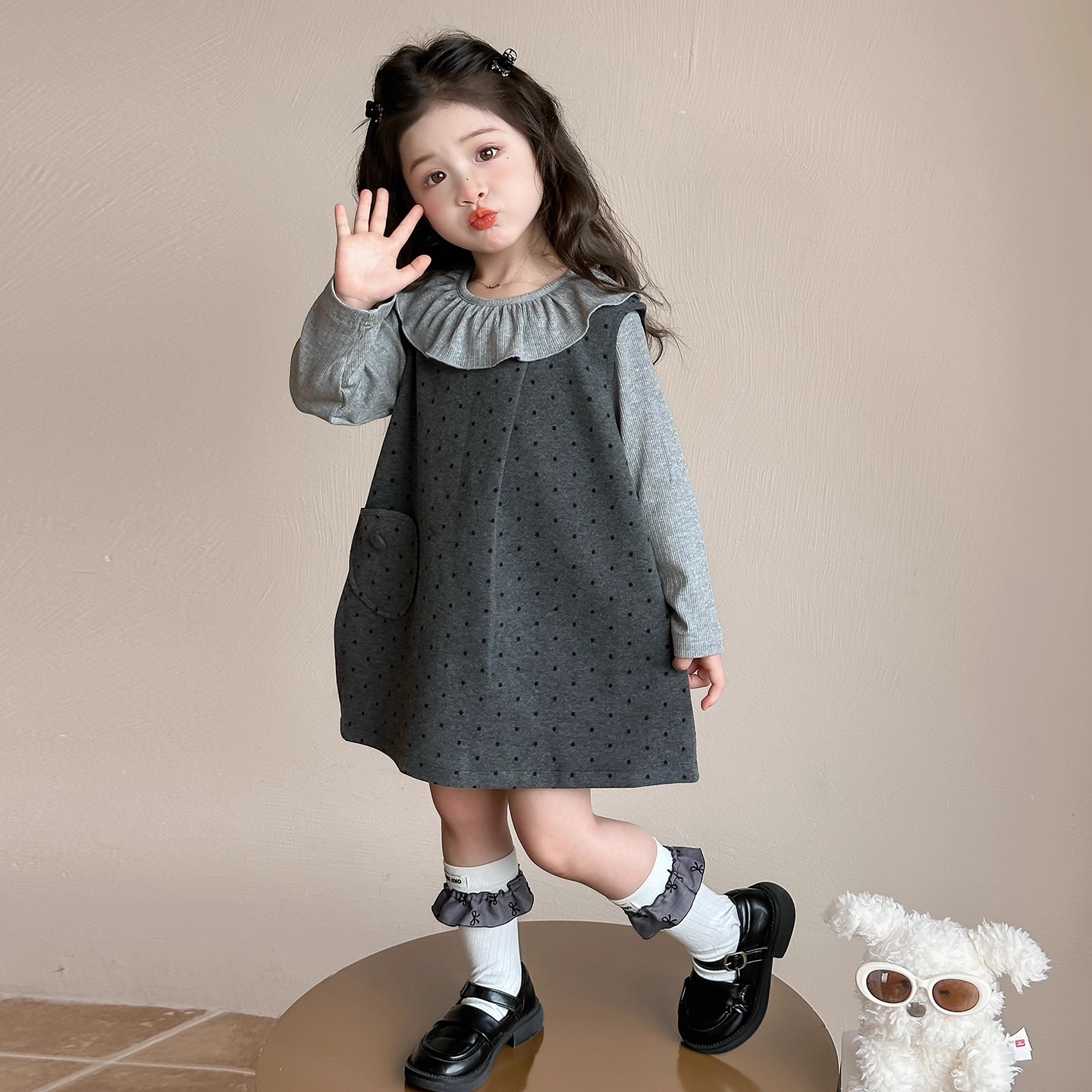 女童连衣裙春秋2025新款儿童洋气背心裙宝宝秋季时髦波点裙俩件套