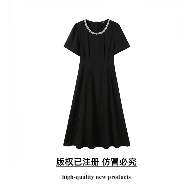 奢姿大码女装2025夏季时尚减龄圆领裙子胖妹妹气质钉珠装饰连衣裙