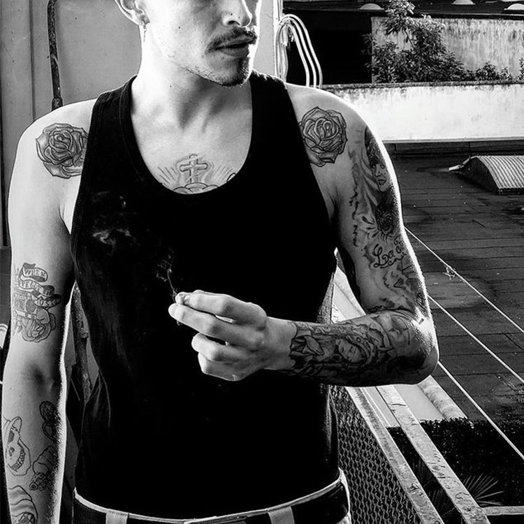 运动跑步健身弹力修身纯棉贴身吸汗居家篮球训练背心男中老年无袖