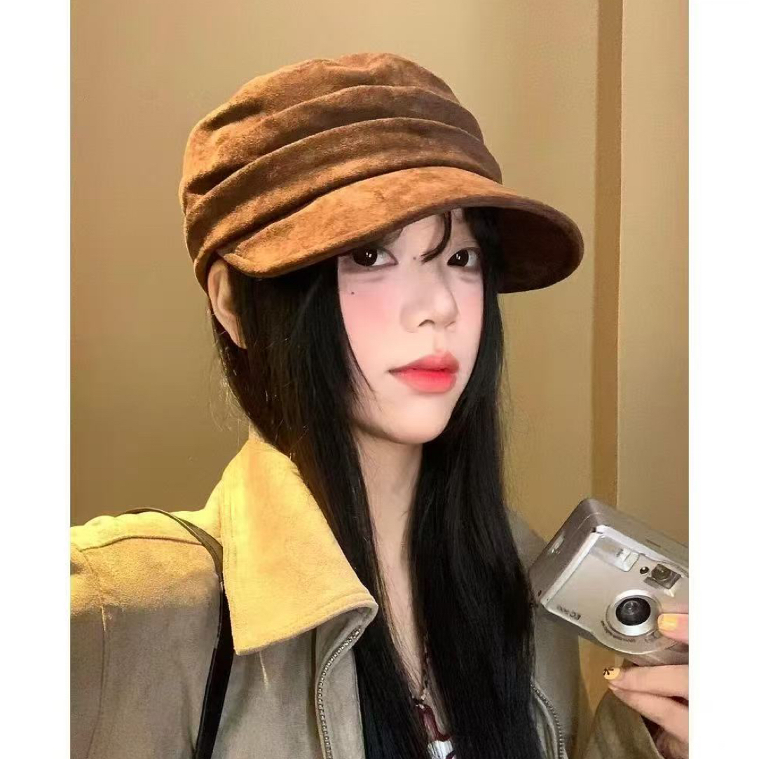 复古麂皮绒褶皱平顶贝雷帽女春秋季2025新款报童帽英伦风马术帽子