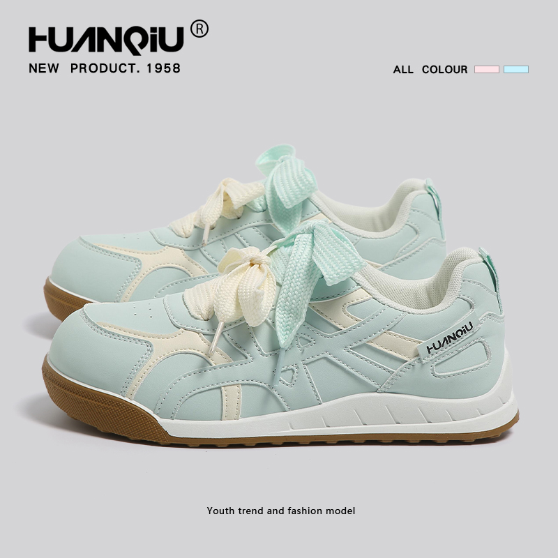 环球厚底阿甘德训鞋女款2025新款冬季蓝色泡芙鞋休闲运动小白鞋