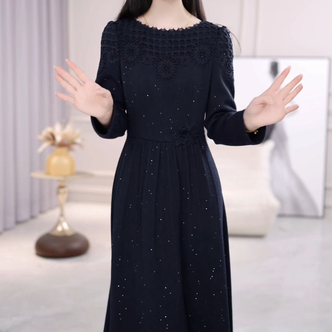 高级雪花绒时尚加厚百搭连衣裙2025冬季新款优雅气质中长款礼服裙