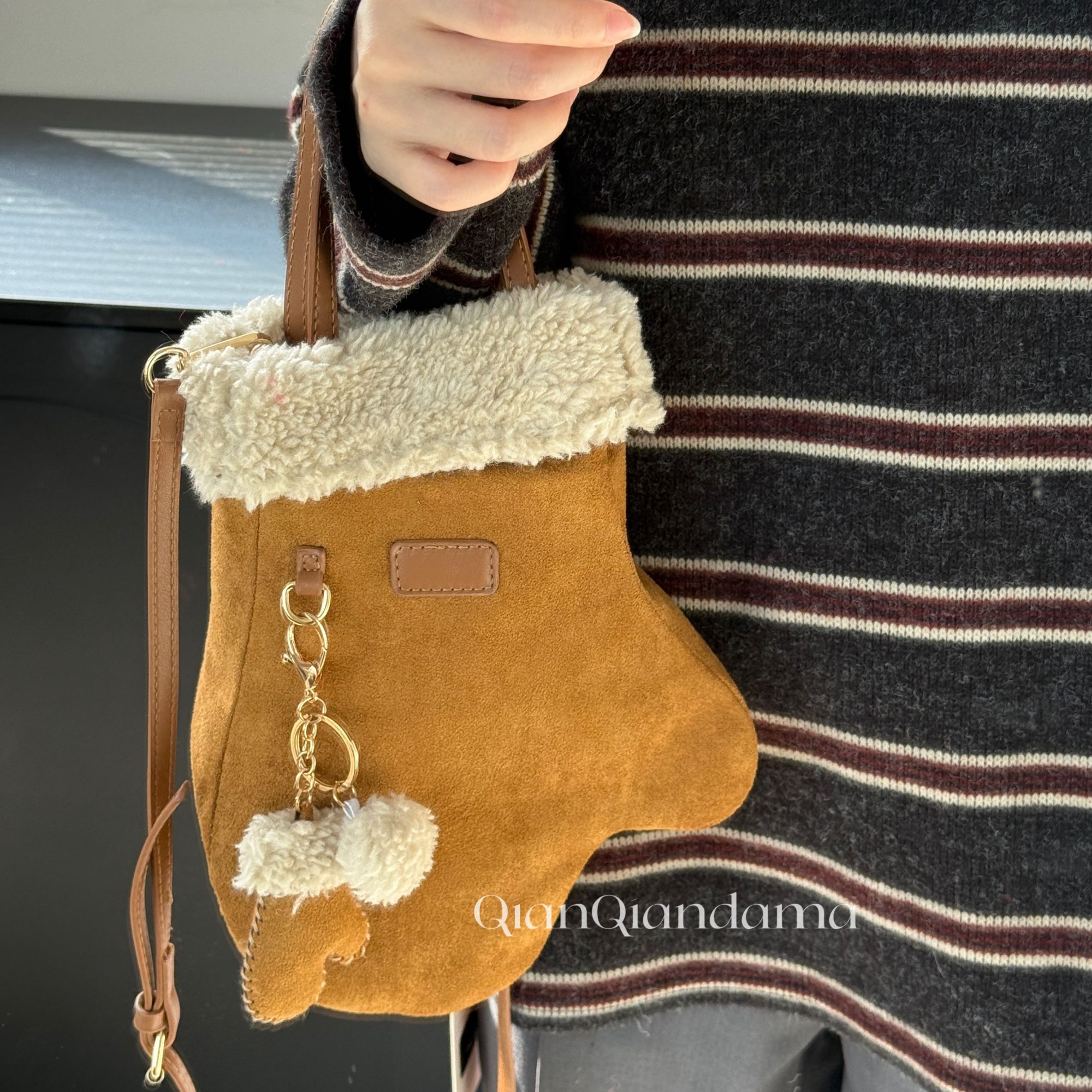 芊芊家可爱手套包2025新款百搭毛绒单肩斜挎包【QQ889】