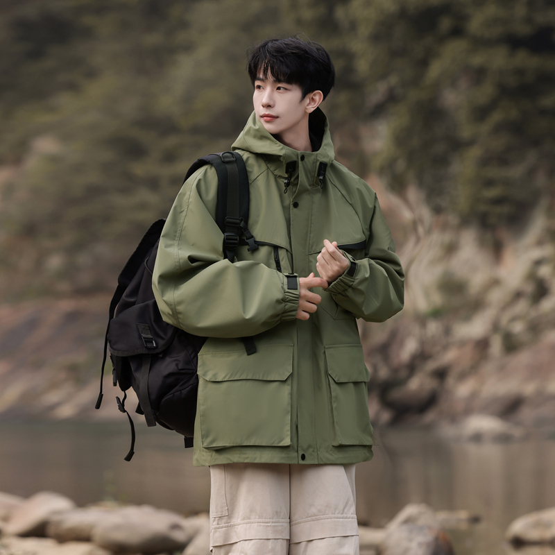 户外连帽机能工装冲锋衣夹克男士宽松休闲防风防水外套高级感轻奢