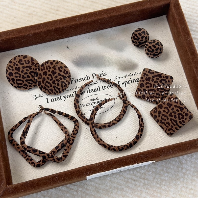 合金布艺耳饰 欧美咖色复古夸张豹纹耳钉植绒大号千金风时尚轻奢