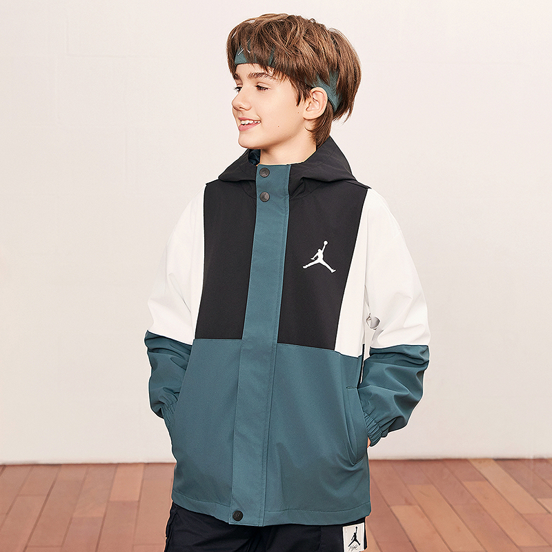 【官方旗舰】AIR JORDAN儿童童装秋季梭织夹克连帽冲锋运动外套D453