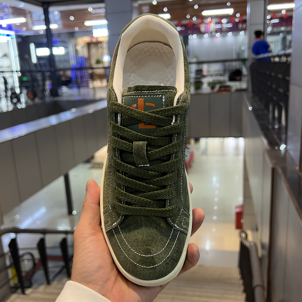 真皮磨砂皮潮牌LOGO板鞋时尚运动百搭软底软面舒适男士潮流休闲鞋