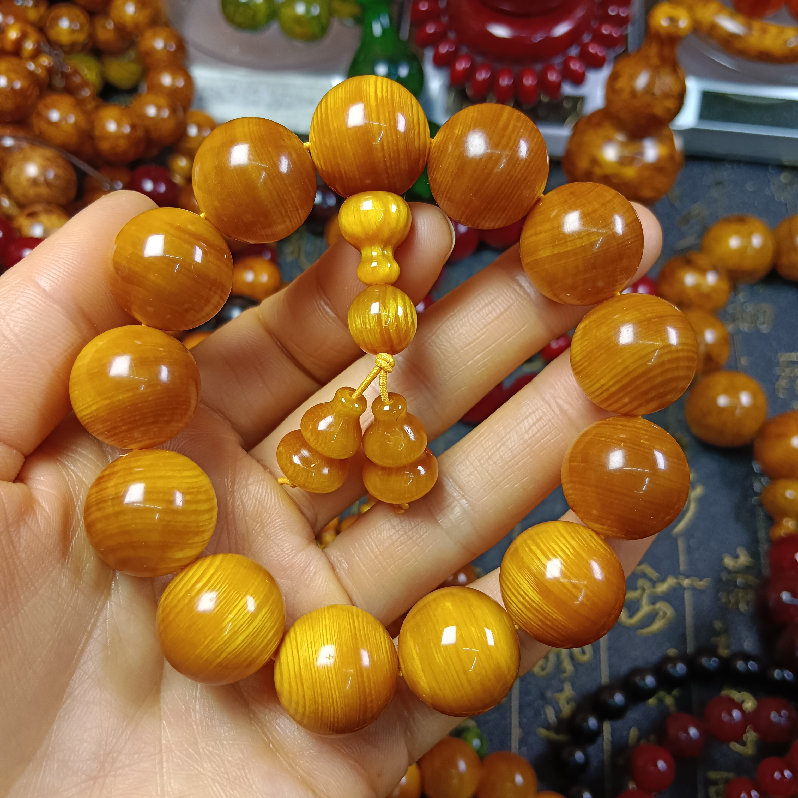 全高油透光黄油1.8老料男女文玩盘玩手珠