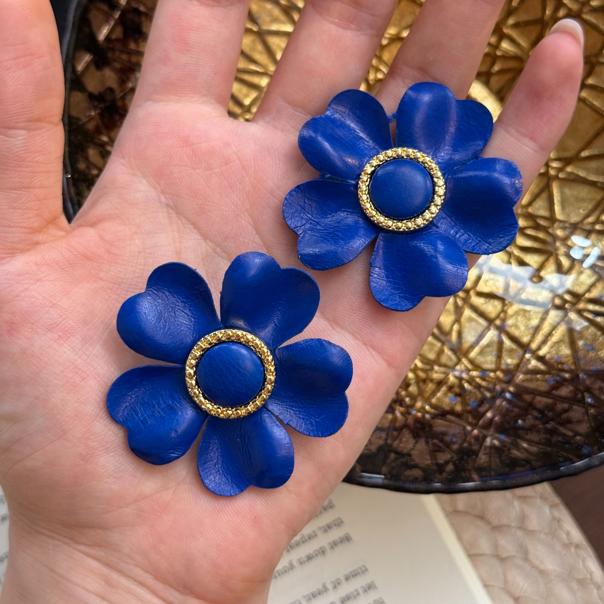 铜合金耳饰 【蓝宇】日韩轻奢蓝色素款耳钉清新复古植物花卉女耳环