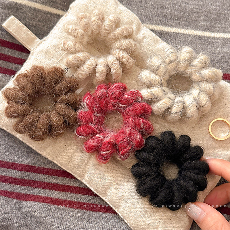 简约毛毛绒电话线发圈女秋冬高弹力扎马尾发绳不伤发耐用头绳发饰
