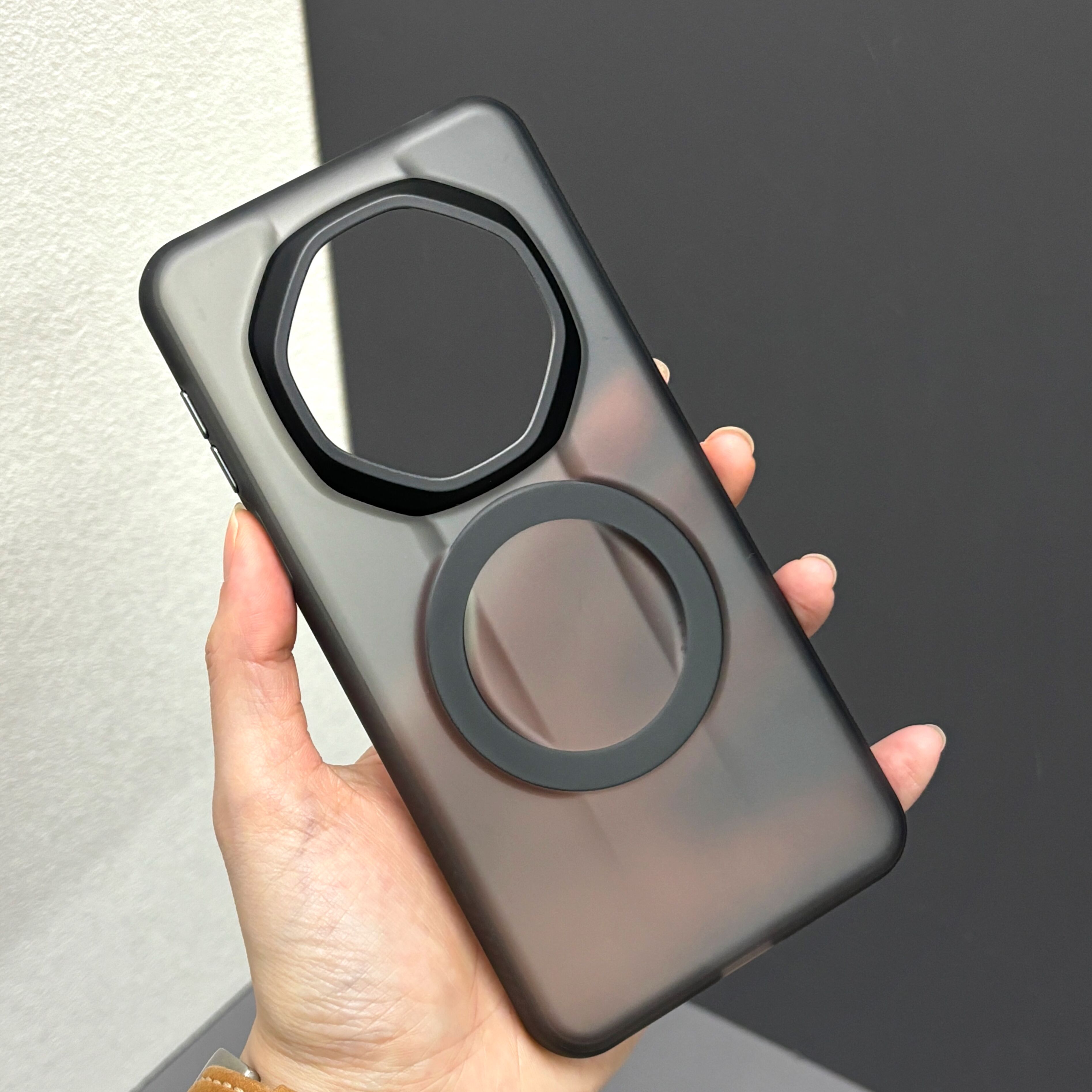 适用华为Mate80RS手机壳70mate60非凡大师肤感磨砂磁吸透明全包防