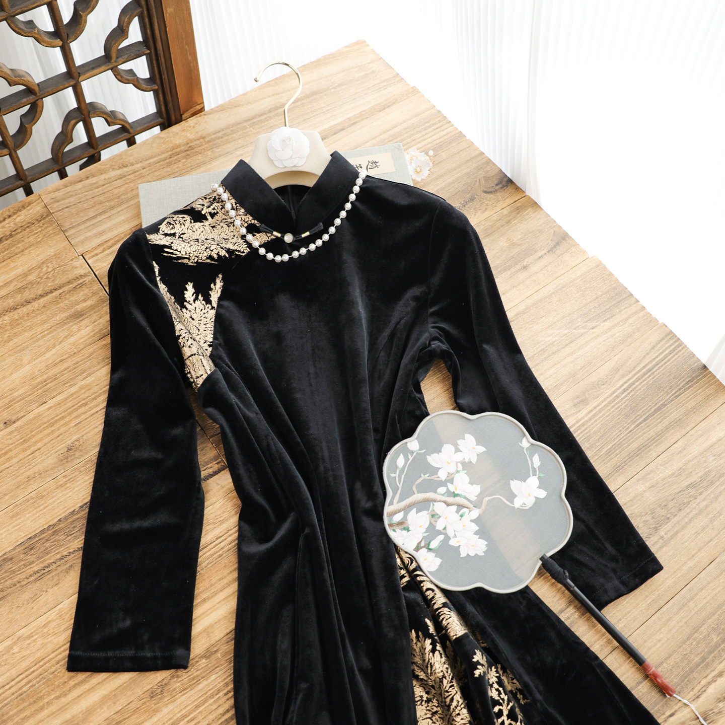 俏娘鱼黑色丝绒新中式复古大码旗袍女2025秋季新款改良气质老上海