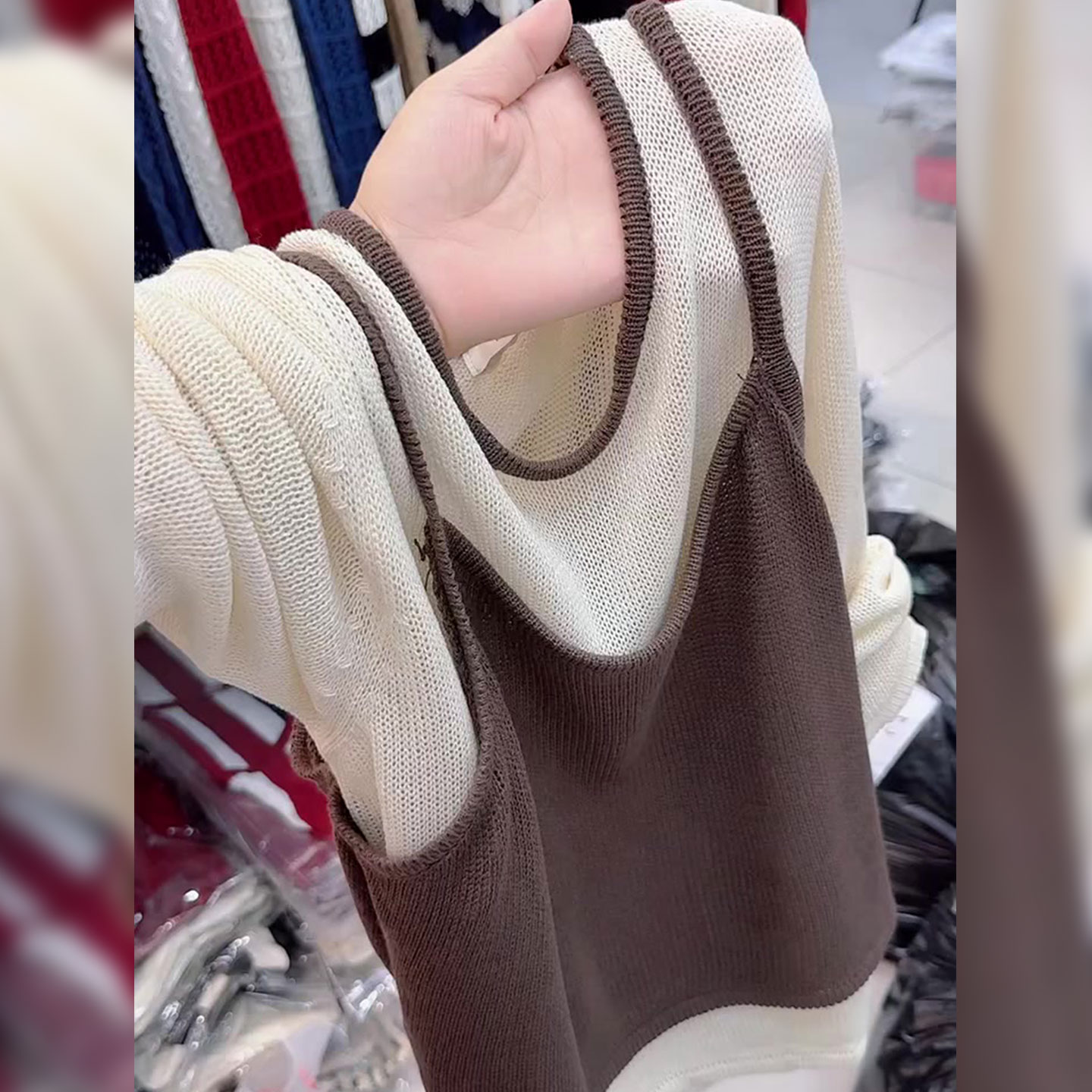 美式简约干练气质百搭杏色内搭吊带女2025早秋圆领薄款长袖针织衫