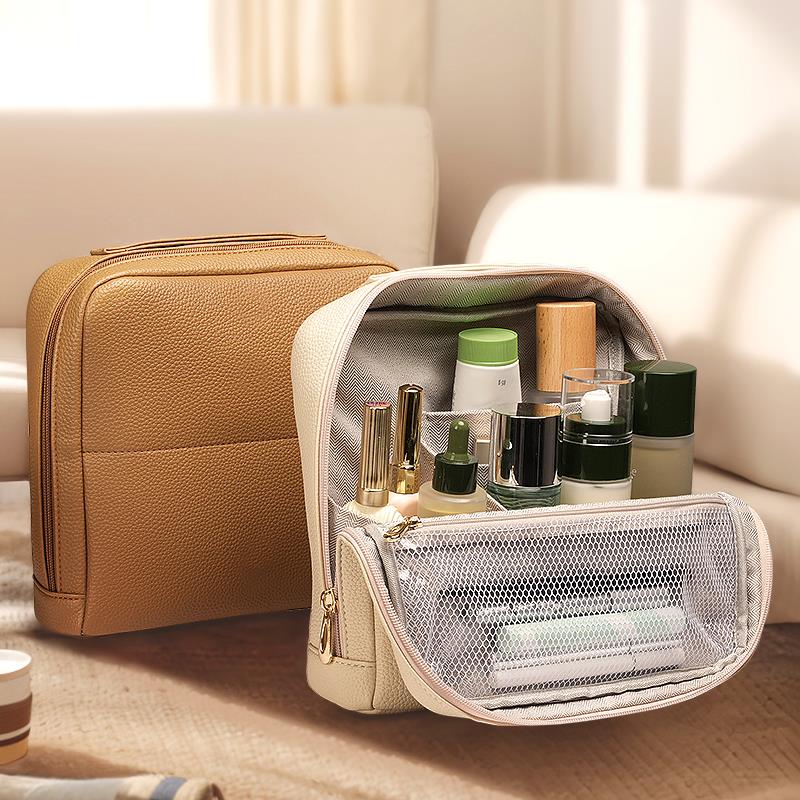 化妆包女大容量2025新款立式便携分区化妆刷护肤品旅行洗漱收纳包