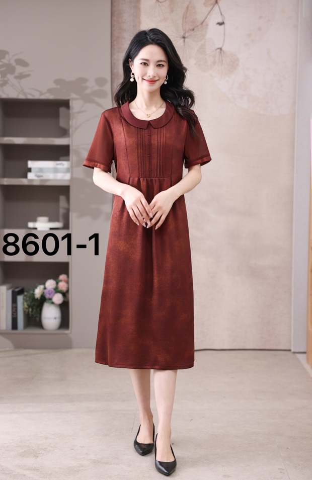 女士青果领连衣裙8601