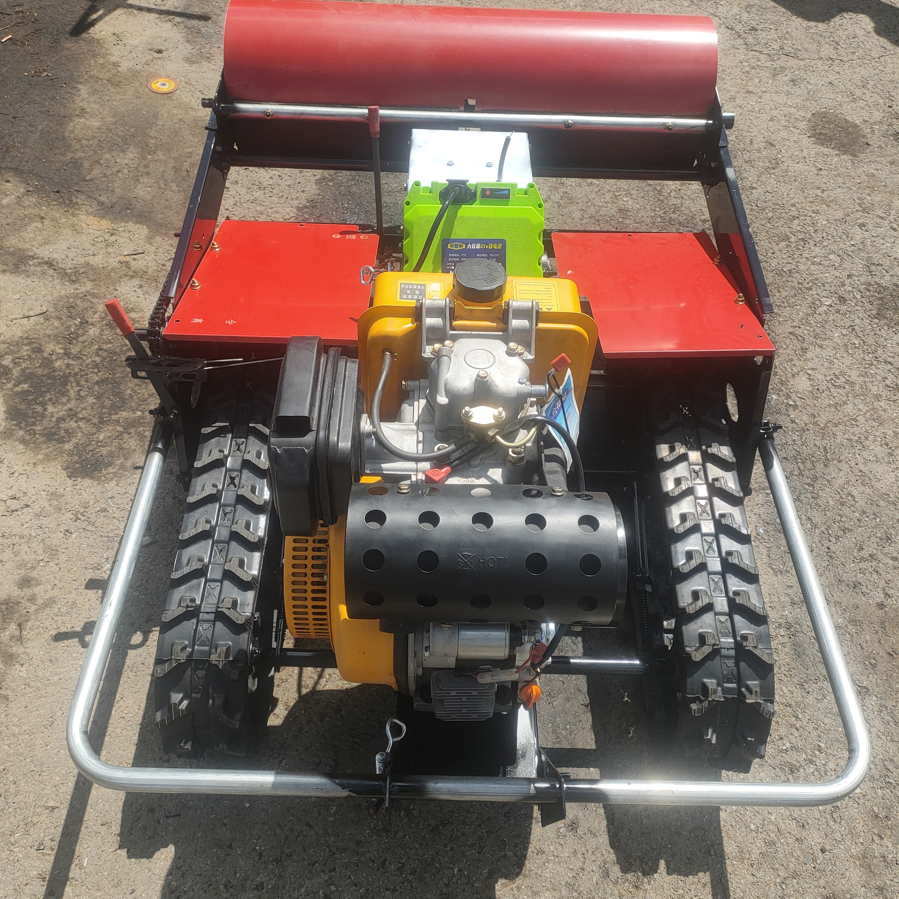 柴油186履带式遥控除草机电启动