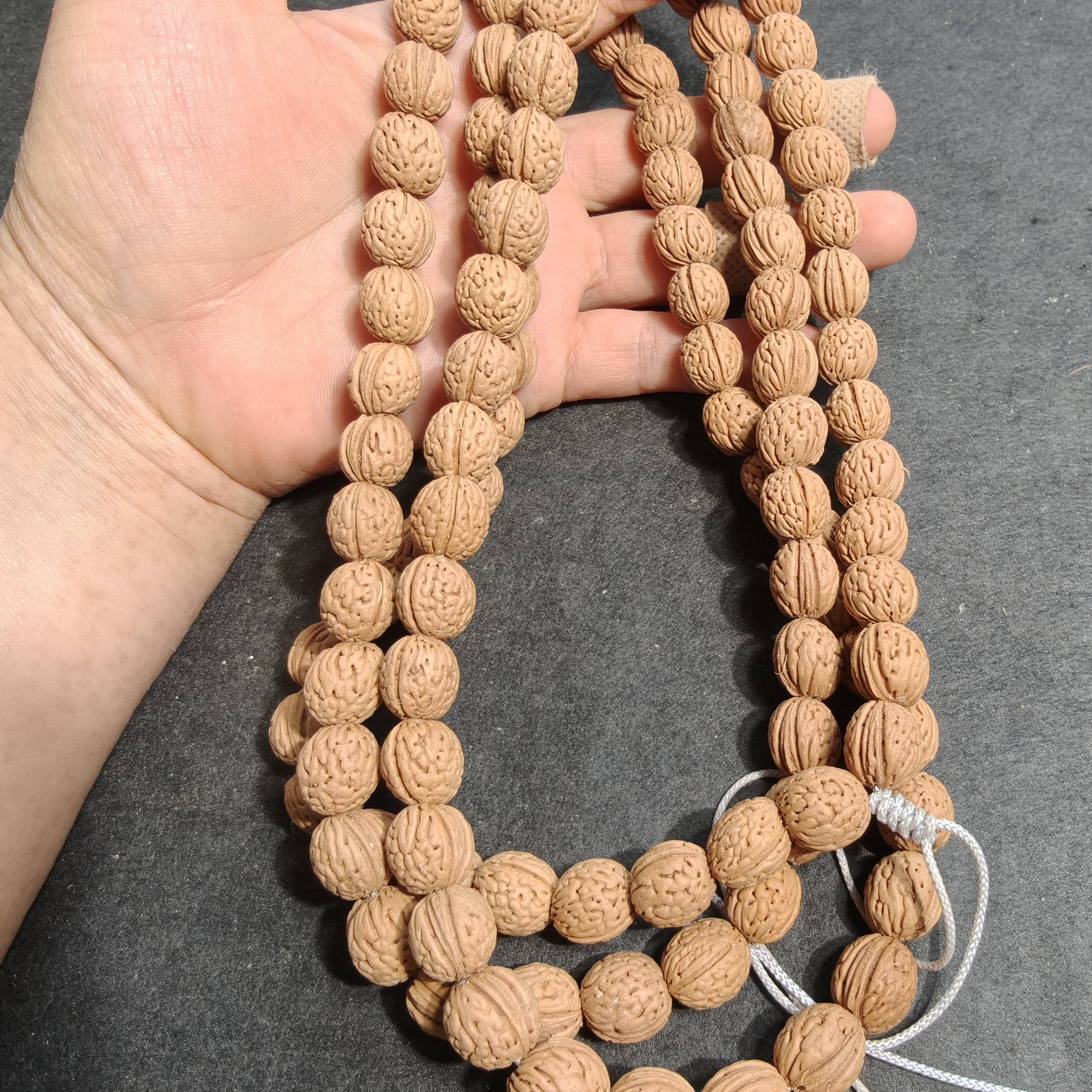 12mm108颗超小尺寸鲨鱼鳍钱袋子脖挂桃核手串