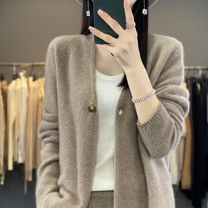 秋冬新款100%纯羊毛开衫女V领纯色宽松百搭长袖羊绒针织毛衣外套