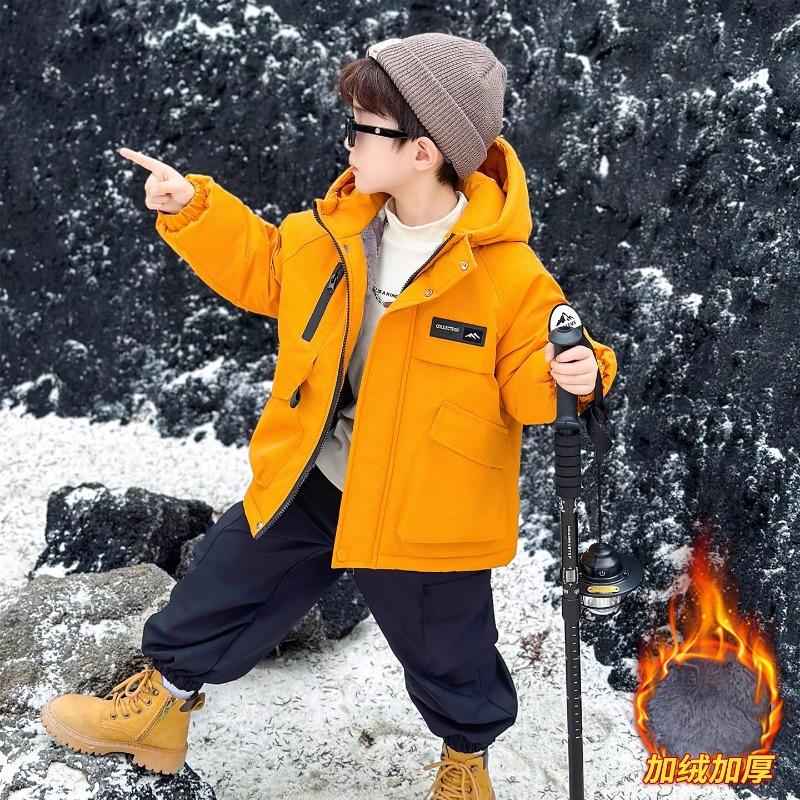 男童加绒外套秋冬款派克服2025新款儿童冬装男孩潮酷帅冲锋衣棉服