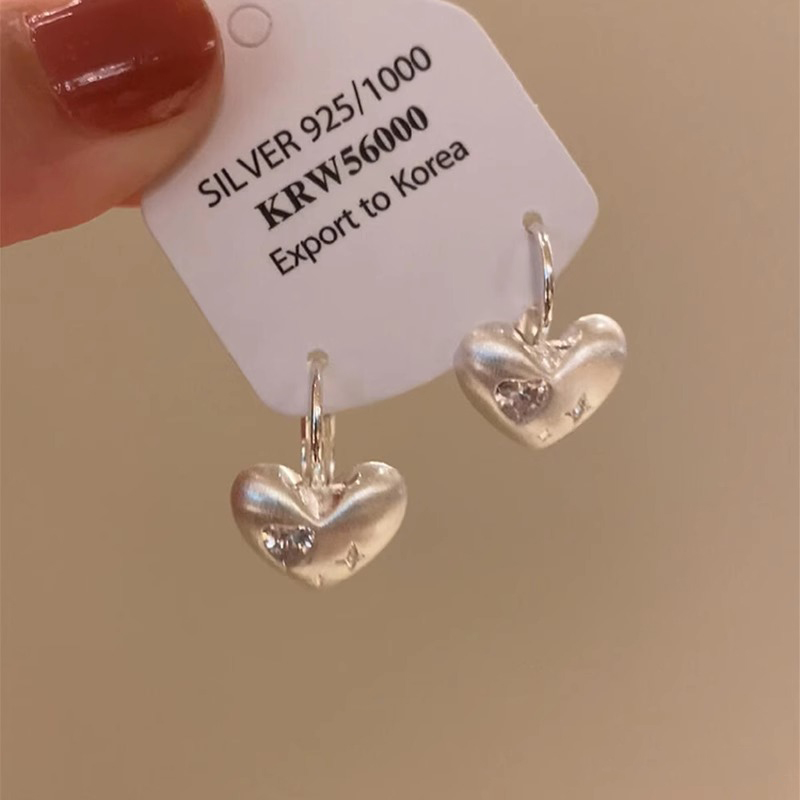 铜合金耳饰 拉丝磨砂爱心星芒耳环女轻奢高级感耳钉小众独特耳扣