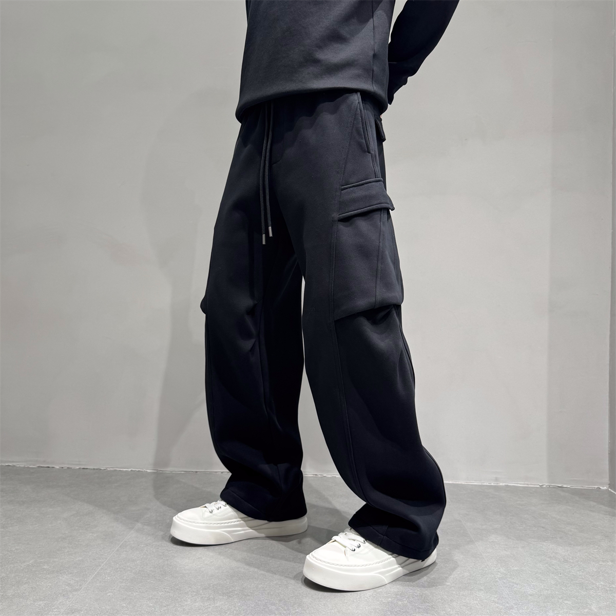 美式复古冬季加绒加厚休闲卫裤男士秋冬宽松立体廓形直筒工装长裤