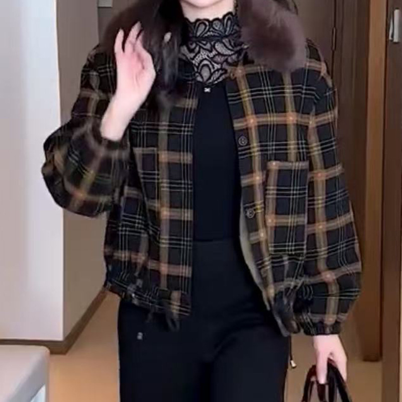 中年妈妈时尚保暖秋冬上衣短款百搭洋气显瘦加绒加厚新款外套气质