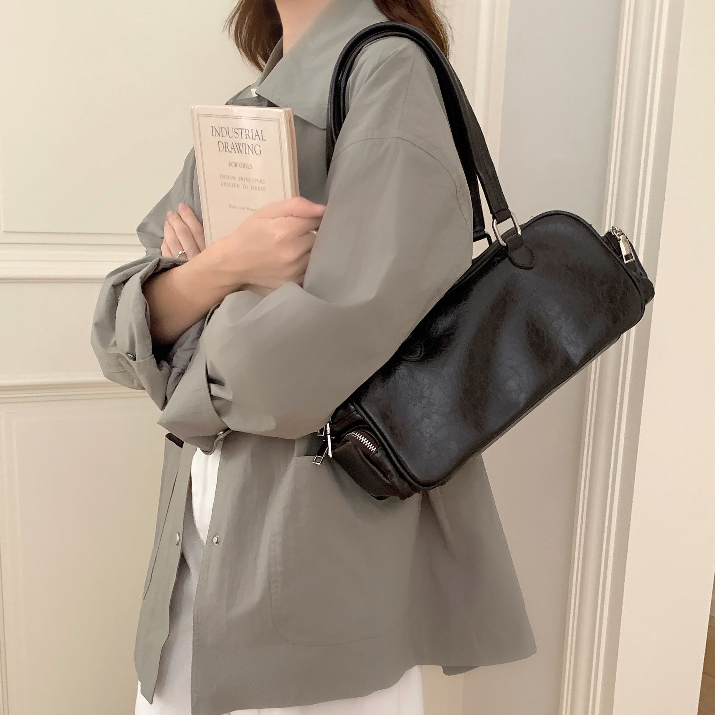 竹笋喵喵 复古质感小众设计法棍包女2025秋冬简约日常腋下单肩包