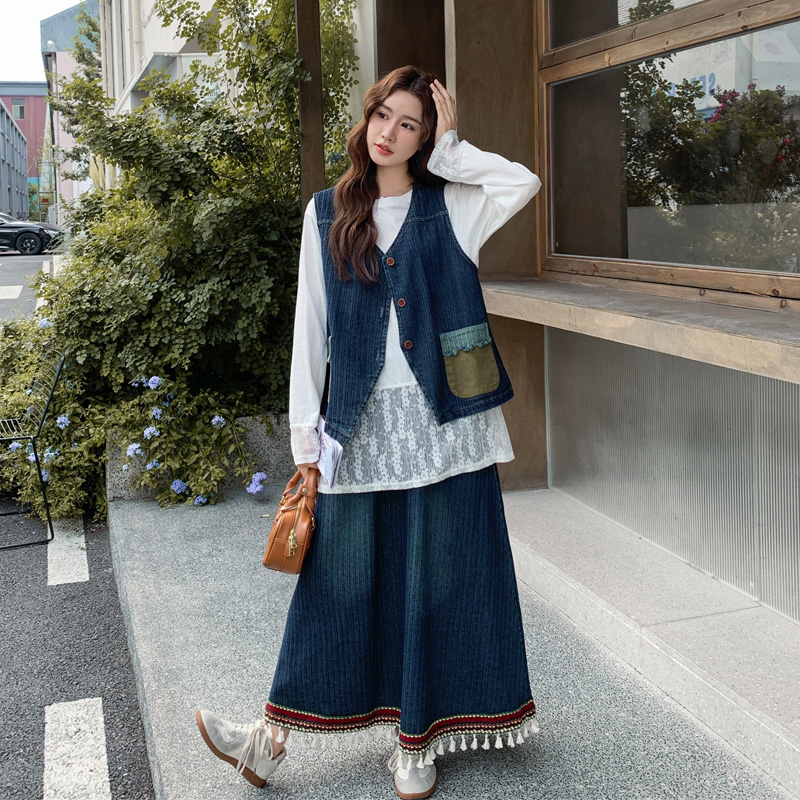 可盐可甜套装裙2025春秋新款复古蕾丝拼接内搭马甲流苏半裙三件套