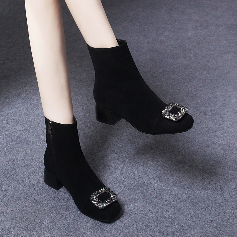 2171秋冬新款磨砂洋气小短靴女款粗跟女靴子瘦瘦靴羊皮绒面马丁靴