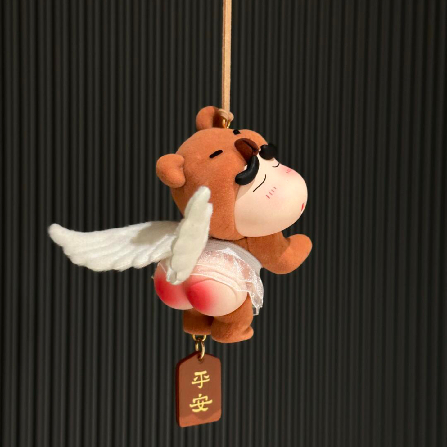 天使植绒屁屁熊蜡笔小新挂件卡通动漫创意车载挂件居家装饰摆件