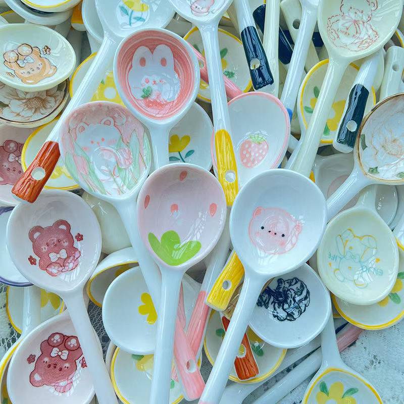 【拍1发6】网红可爱陶瓷勺子吃饭陶瓷汤勺吃饭釉下彩【图案颜色随机】