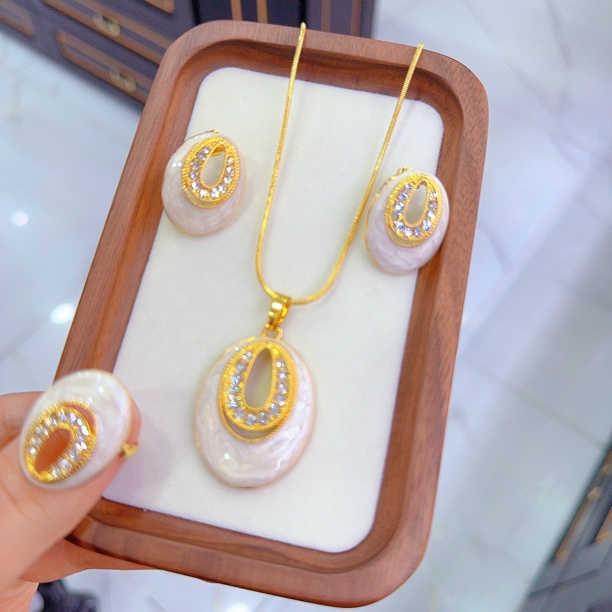 铜合金项链 爱纳扎尔新款0430308不易掉色时尚百搭欧美金色三件套